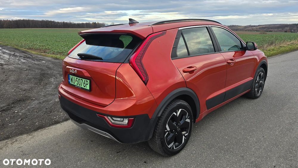 Kia Niro 64kWh M - 4