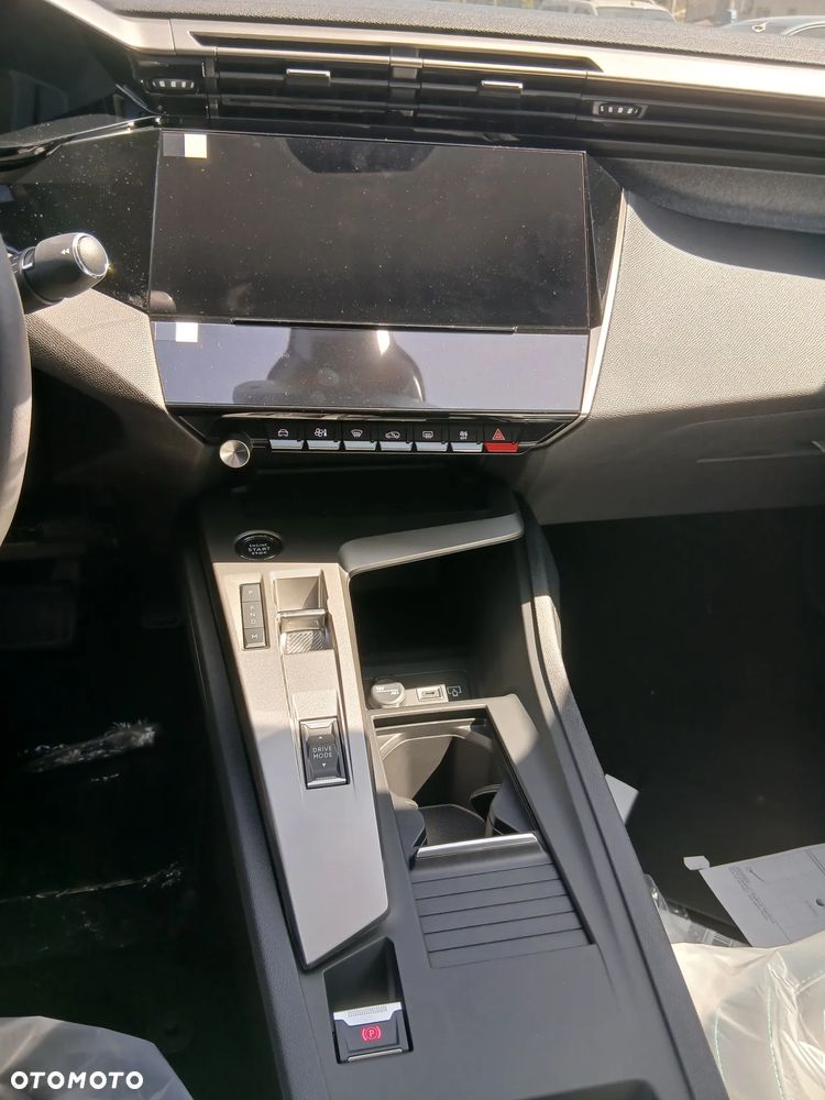 Peugeot 408 1.2 PureTech Allure S&S EAT8 - 10