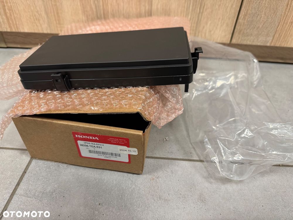 Honda Civic X dekiel obudowa puszki bezpieczników