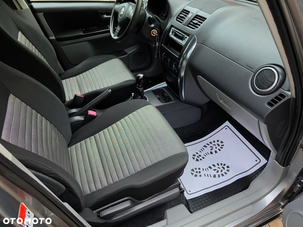 Suzuki SX4 - 22