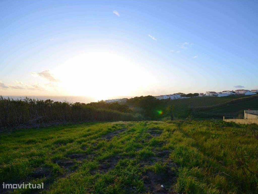 Terreno junto à Praia e Vista Mar - Grande imagem: 4/9