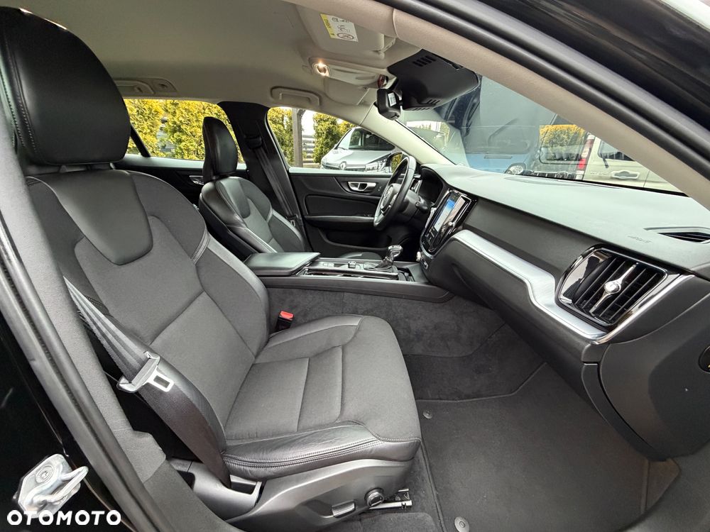 Volvo V60 D3 Geartronic Momentum Pro - 29