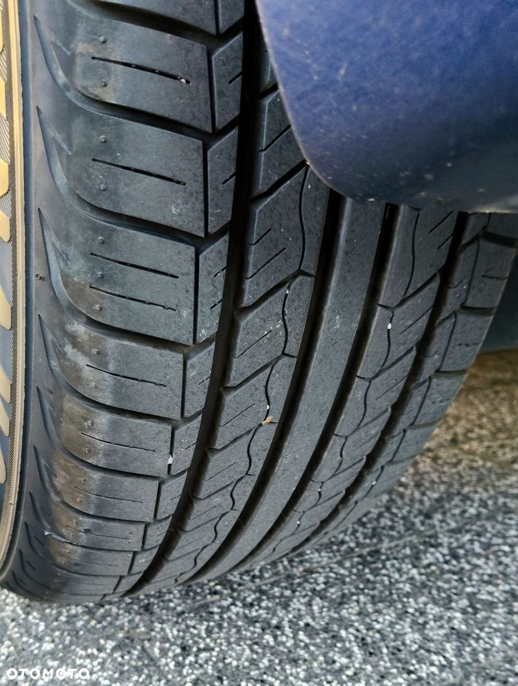 Toyota Auris 1.8 HSD Prestige - 23