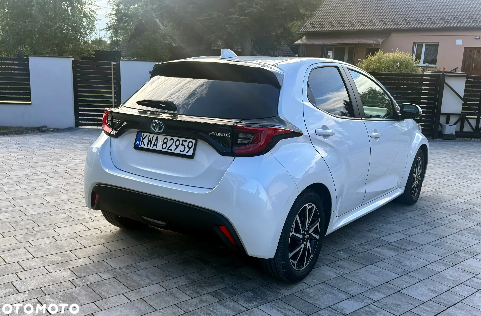Toyota Yaris Hybrid 1.5 Premiere Edition - 5