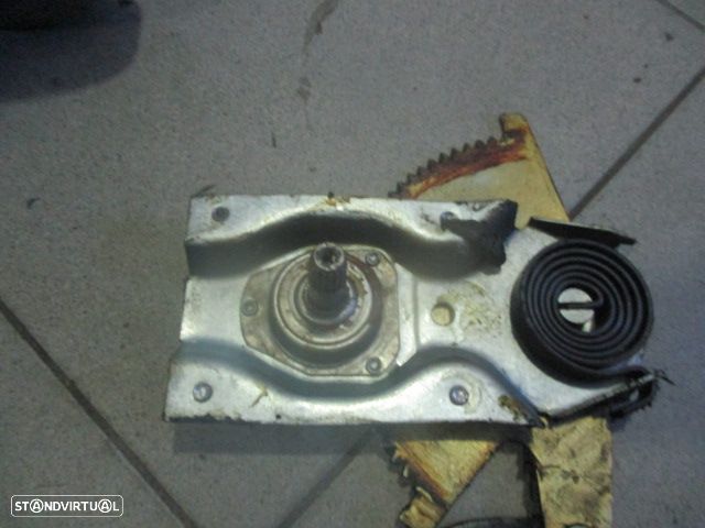 Elevador Manual ELEVM726 FORD ESCORT 1988 5P TE FORD ESCORT 3 FASE 2 1989 1.3 60CV 5P CINZA TESQ - 4