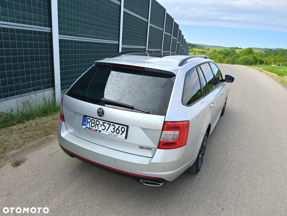 Skoda Octavia 2.0 TDI RS - 18