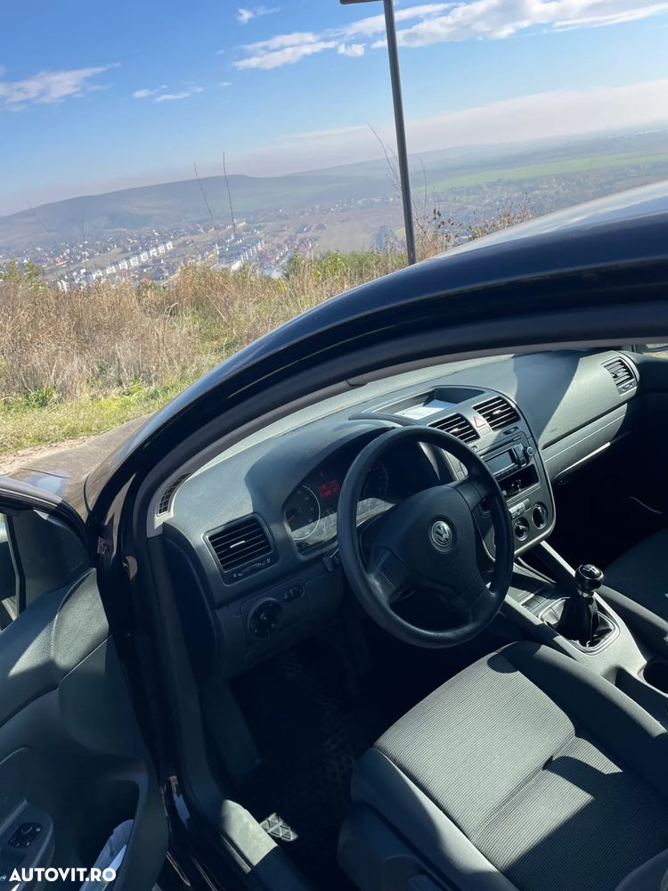 Volkswagen Golf 1.6 Comfortline - 8