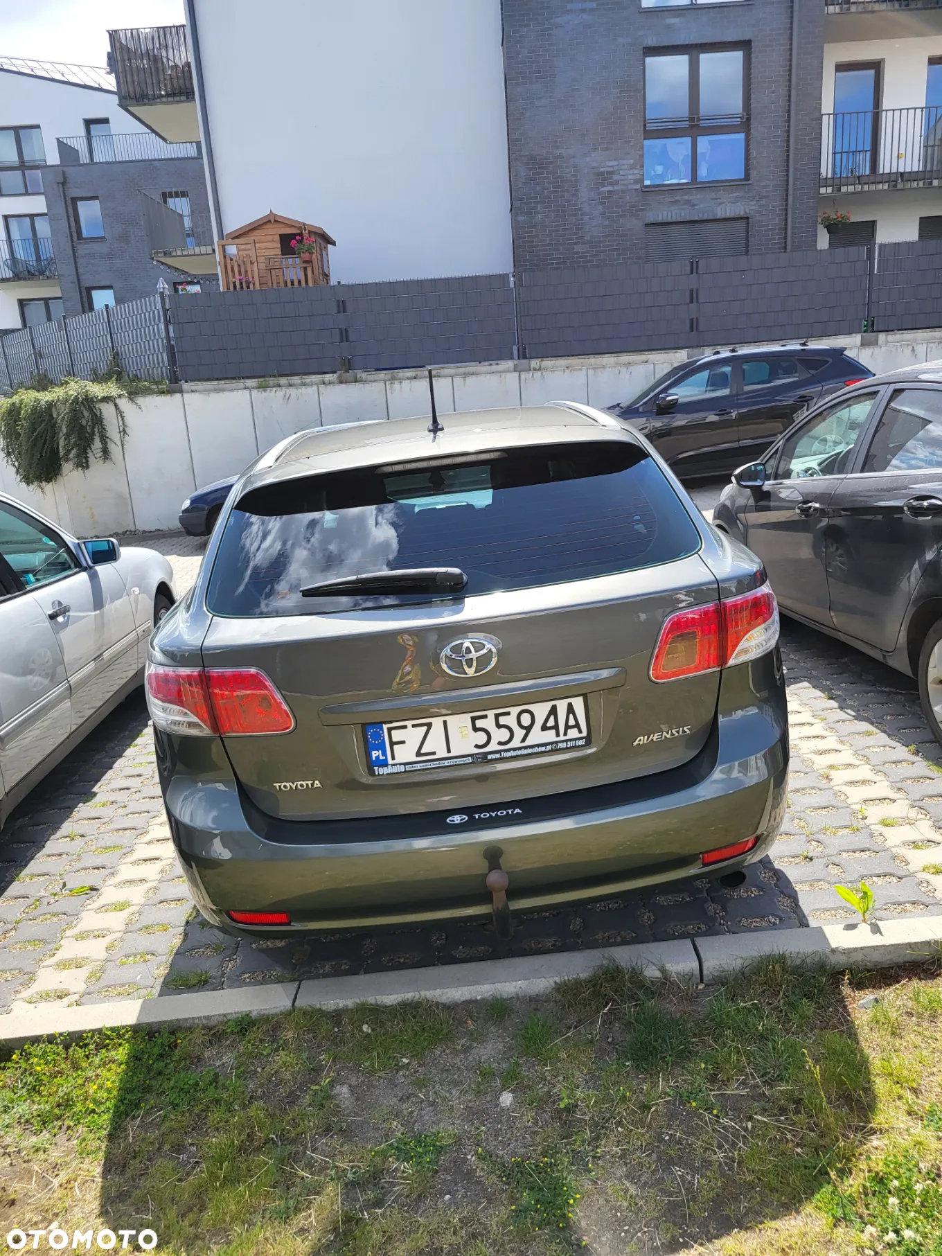 Toyota Avensis - 9