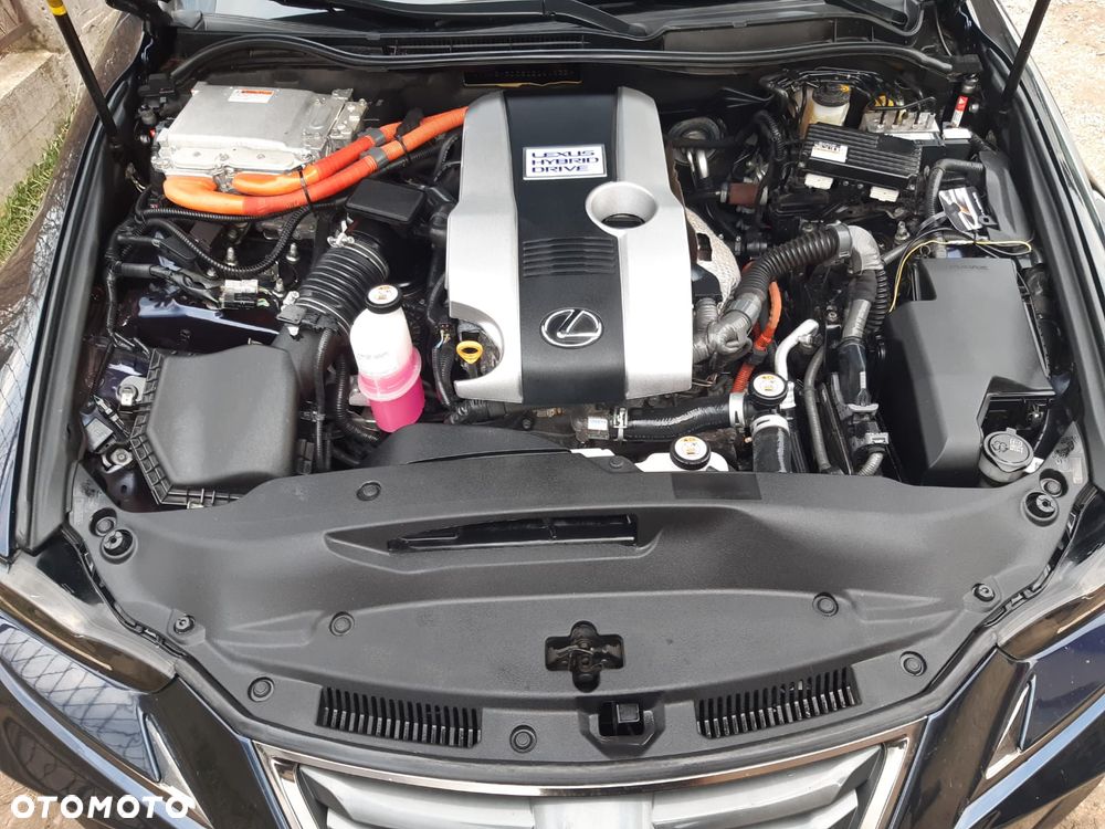 Lexus IS 300h Comfort - 18