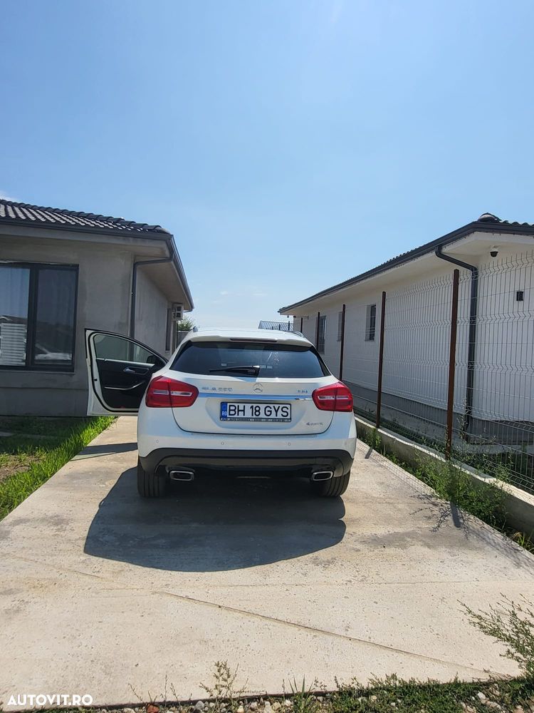 Mercedes-Benz GLA 220 CDI 4MATIC Aut. - 4