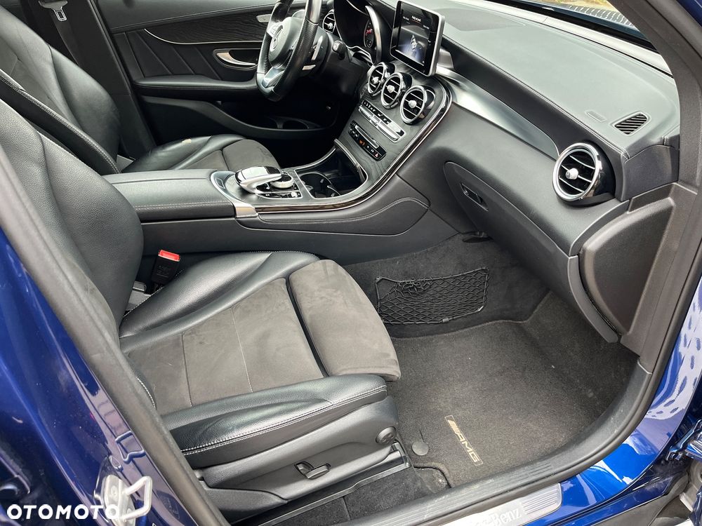 Mercedes-Benz GLC - 12