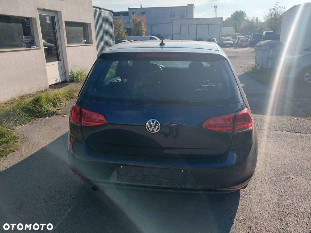 Volkswagen Golf - 9