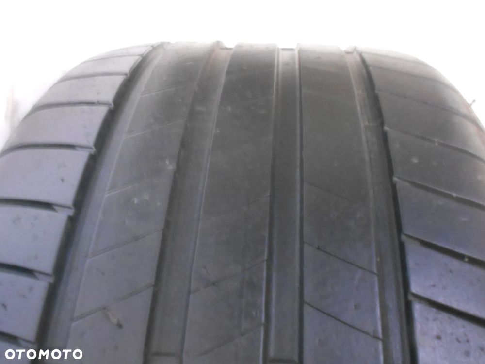 OPONA POJEDYNKA 245/40R19 BRIDGESTONE TURANZA T005 DOT 0222 7.1MM - 2