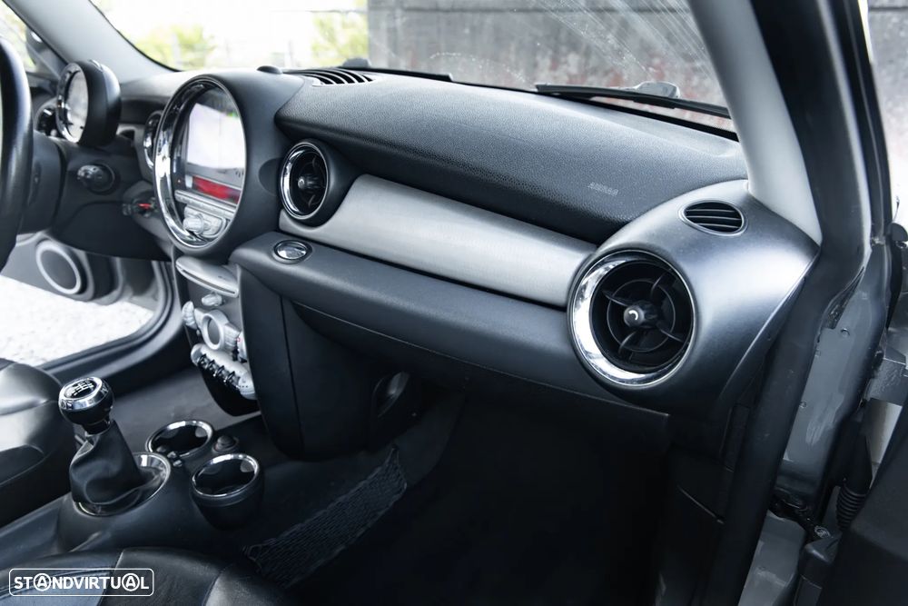 MINI 3 Portas Cooper S - 24