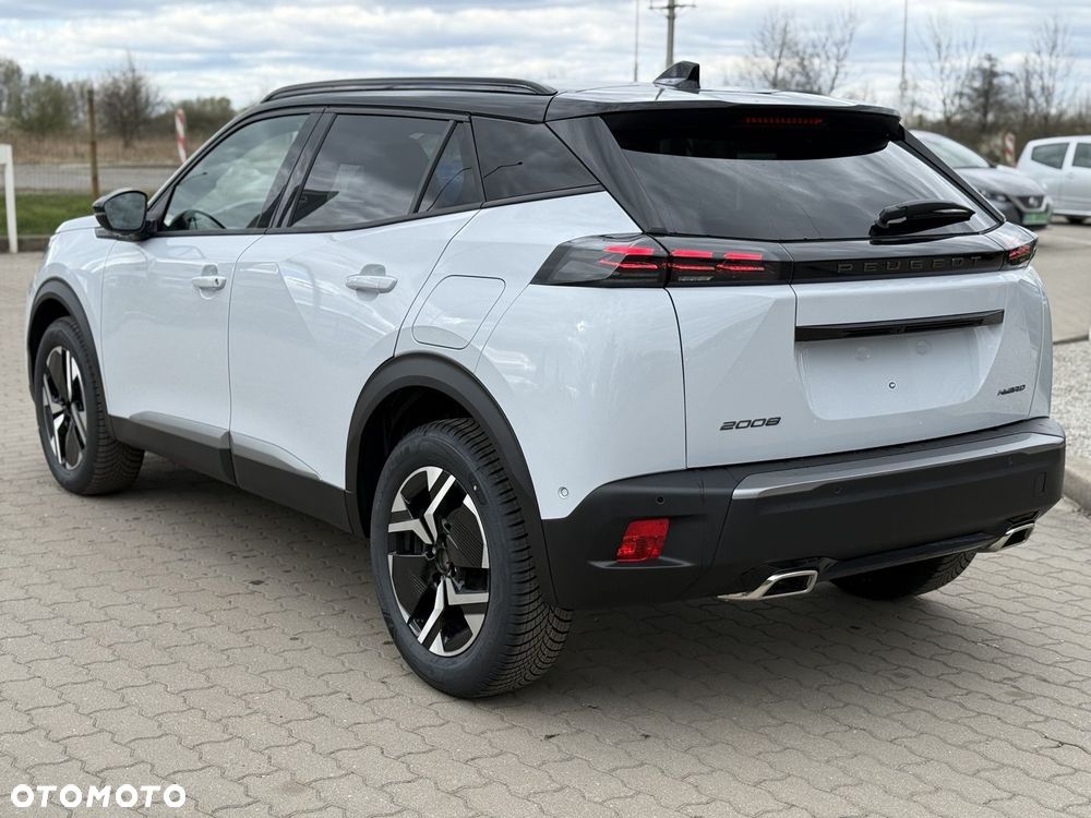 Peugeot 2008 - 8