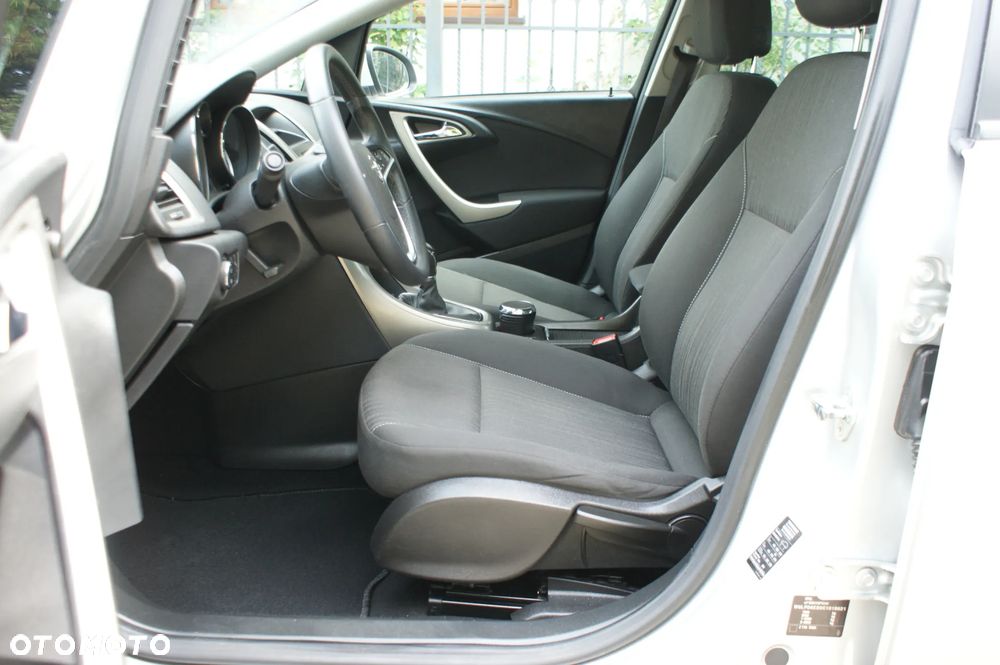 Opel Astra - 10