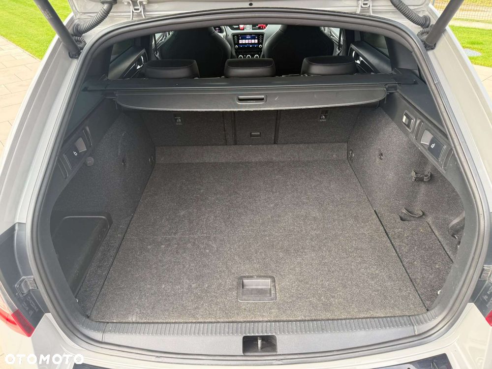 Skoda Octavia 2.0 TDI 4x4 RS DSG - 30