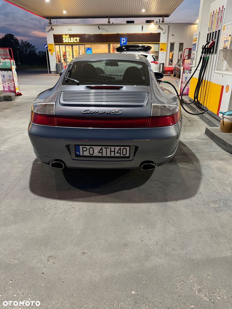 Porsche 911 - 24