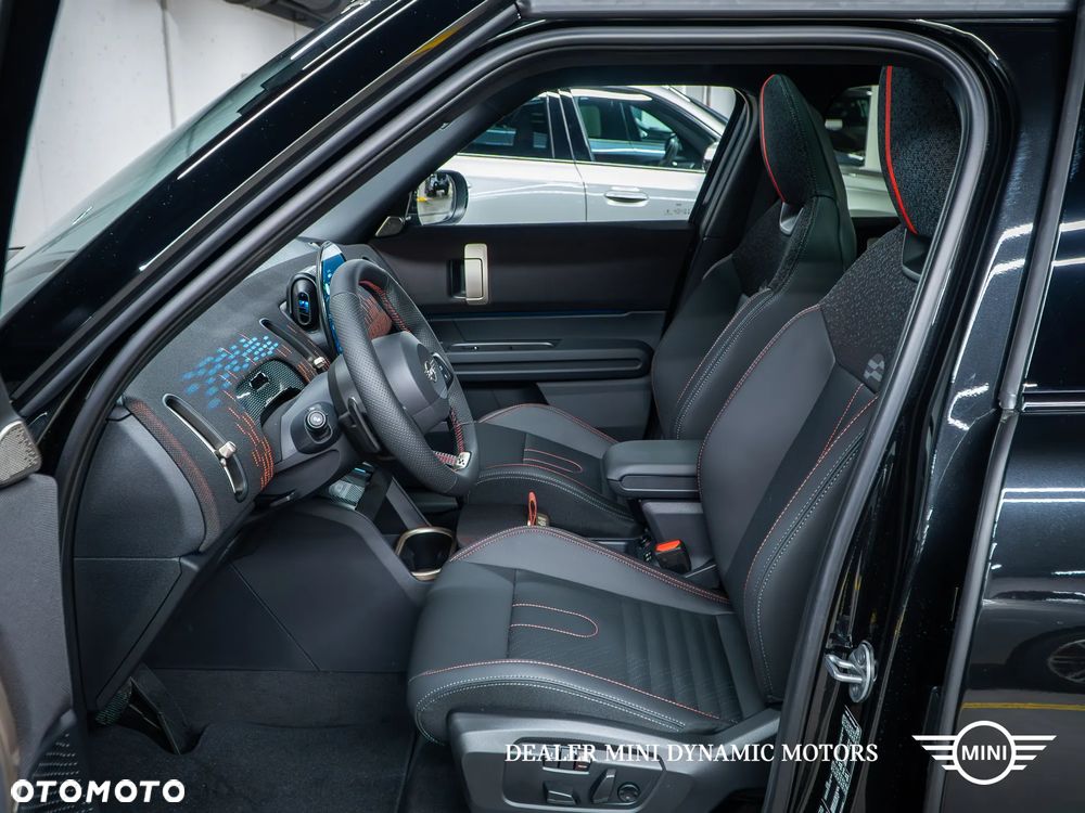 MINI Countryman S ALL4 John Cooper Works Trim - 15