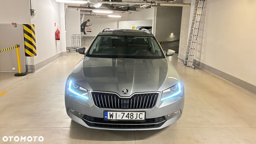 Skoda Superb 2.0 TDI Ambition - 9