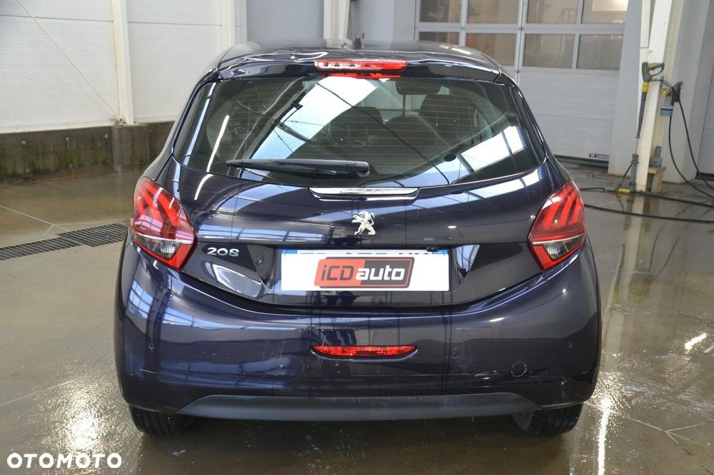 Peugeot 208 - 6