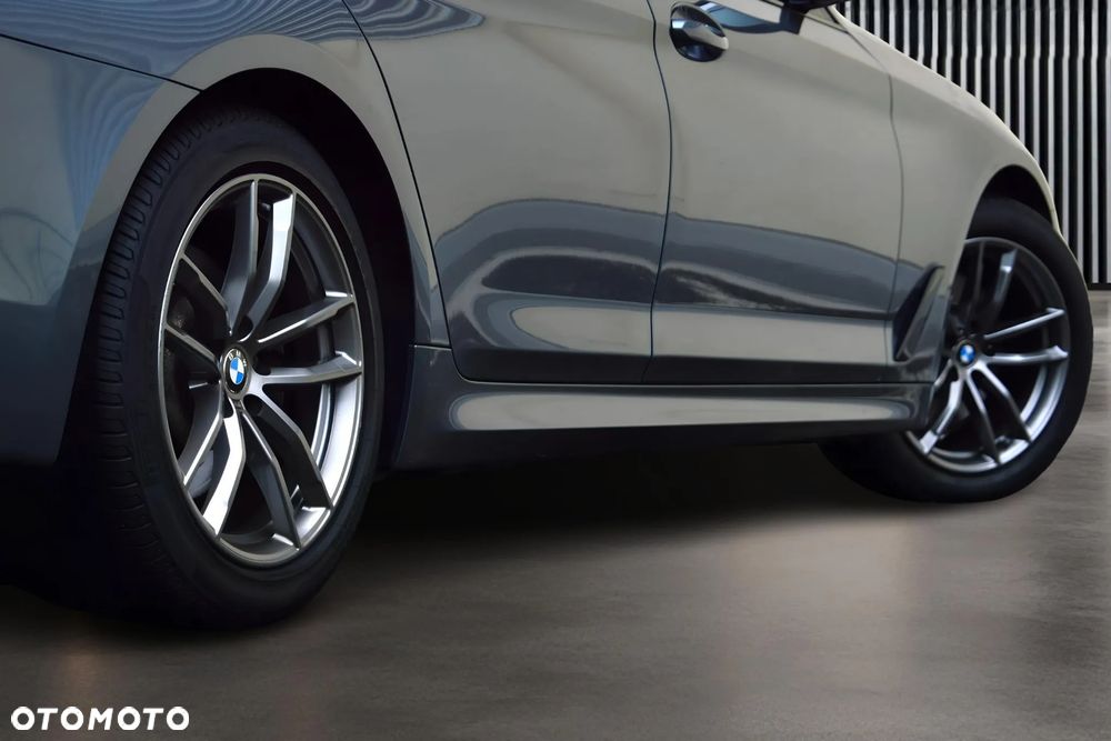 BMW Seria 5 520d xDrive Sport - 12