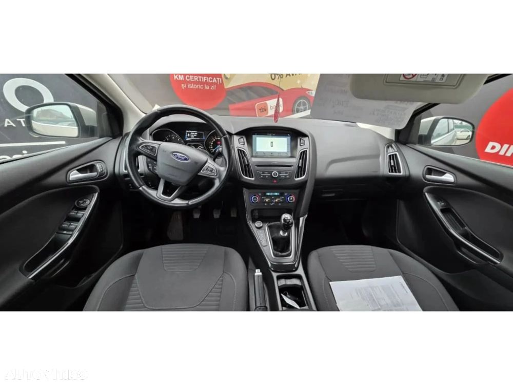Ford Focus - 8