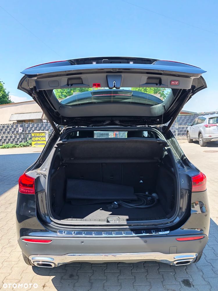 Mercedes-Benz GLA 250 e 8G-DCT Edition Plug-in-Hybrid - 9