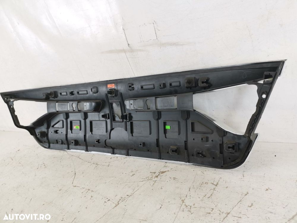 Ornament Haion Renault  Megane 4 2016 2017 2018 2019 2020 Original - 6