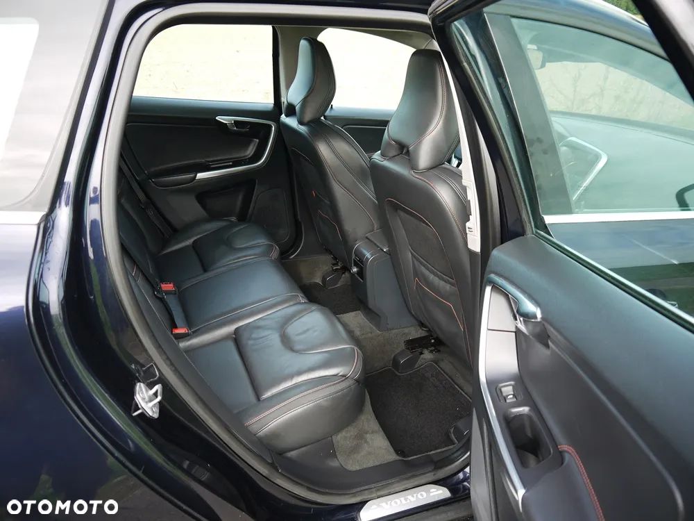 Volvo XC 60 D3 Geartronic Ocean Race - 24