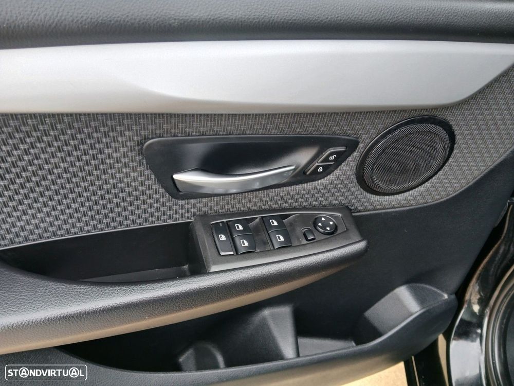 BMW 216 Active Tourer d - 17