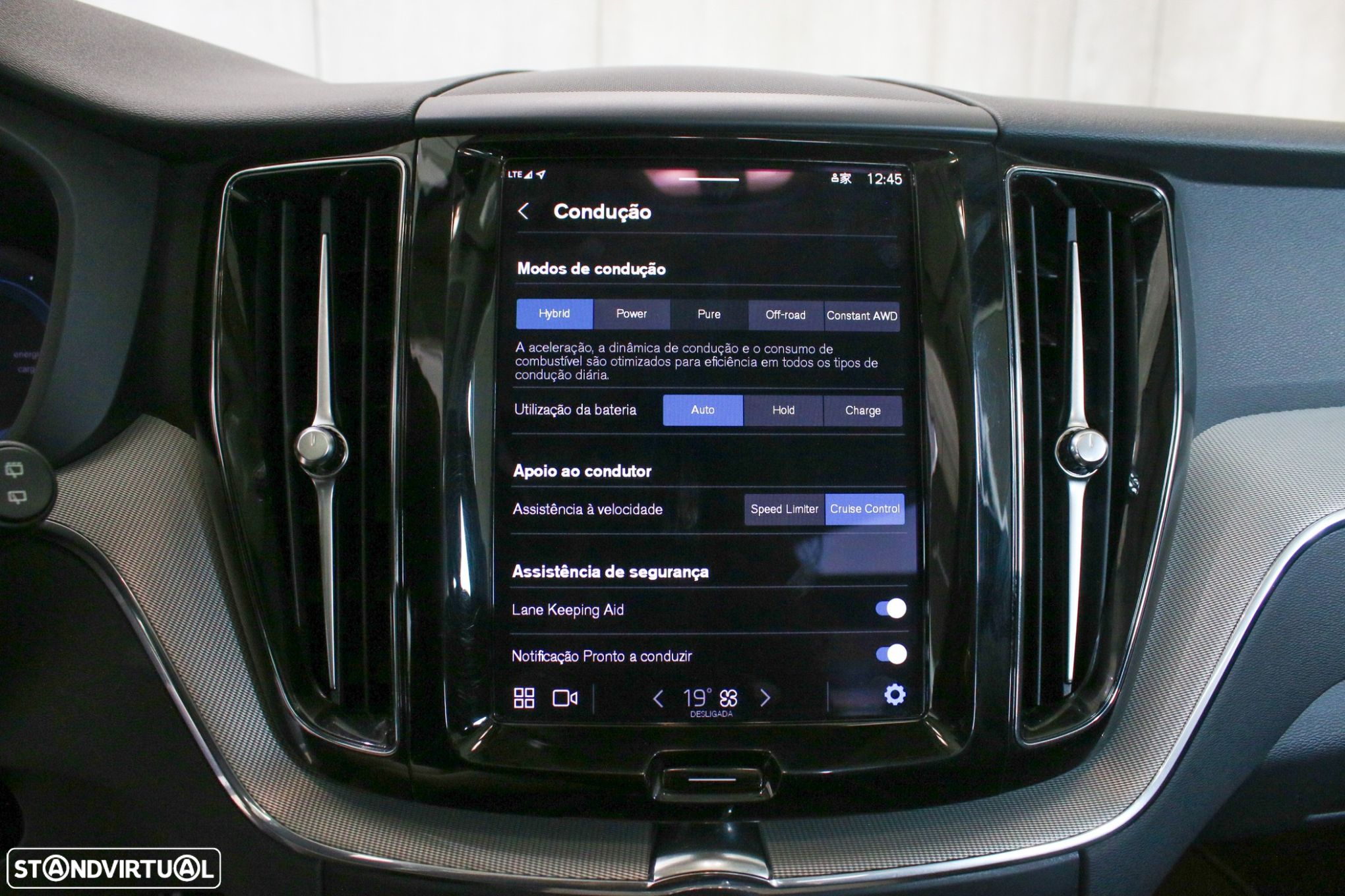 Volvo XC 60 2.0 T6 PHEV Black Edition AWD - 34