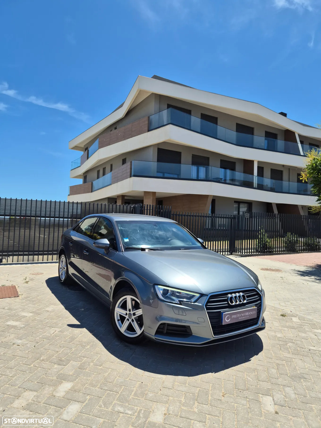 Audi A3 Limousine 1.6 TDI Design - 6