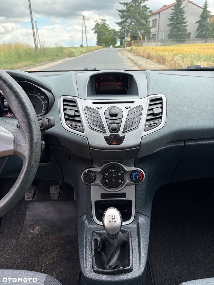 Ford Fiesta 1.25 Ambiente - 11