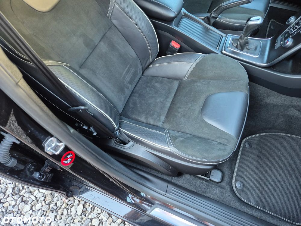 Volvo V40 D3 RDesign - 37