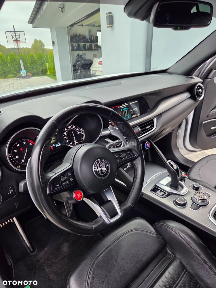 Alfa Romeo Stelvio 2.0 Turbo Veloce TI Q4 - 20