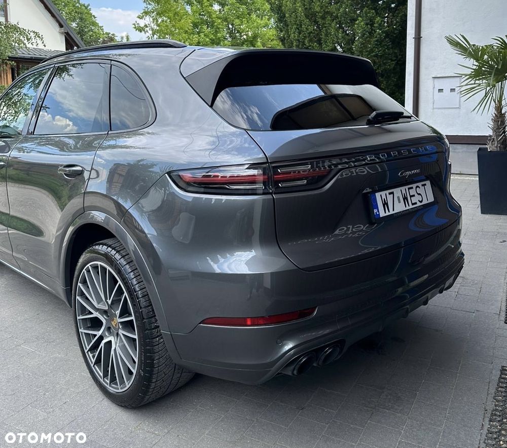 Porsche Cayenne Platinum Edition - 3