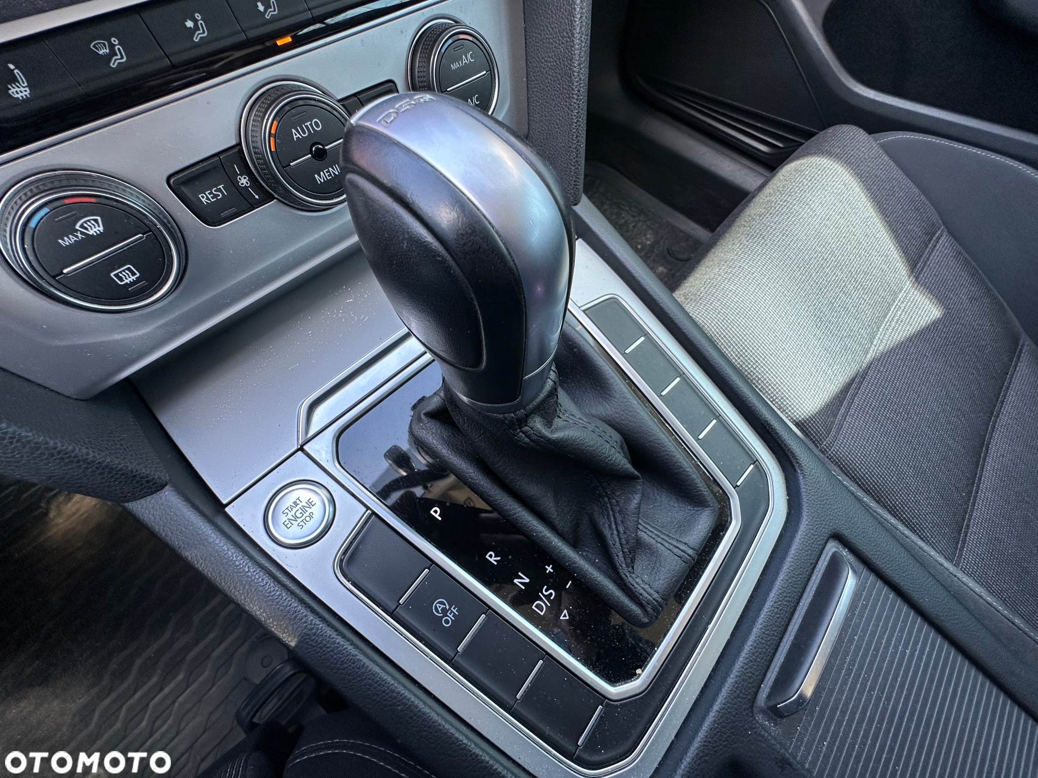 Volkswagen Passat - 8