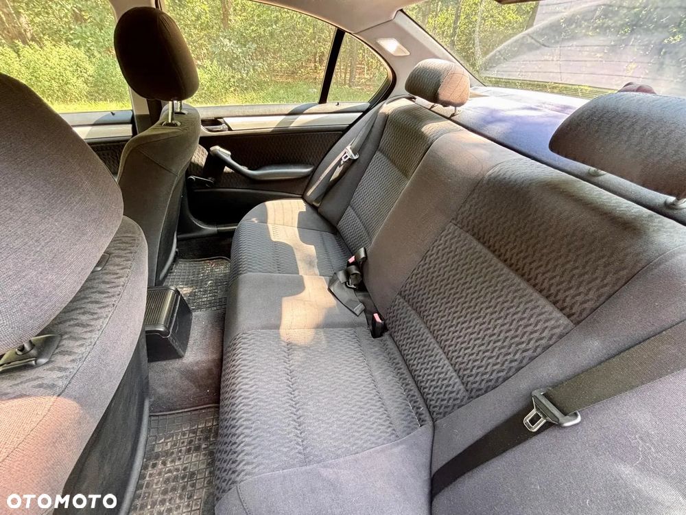 BMW Seria 3 - 17