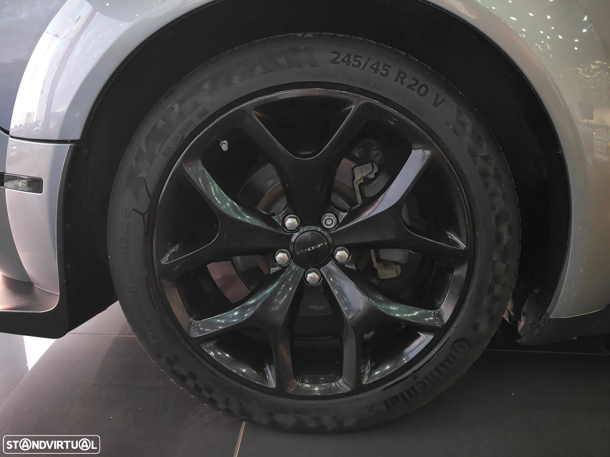 Dodge Challenger Auto SXT Plus - 26