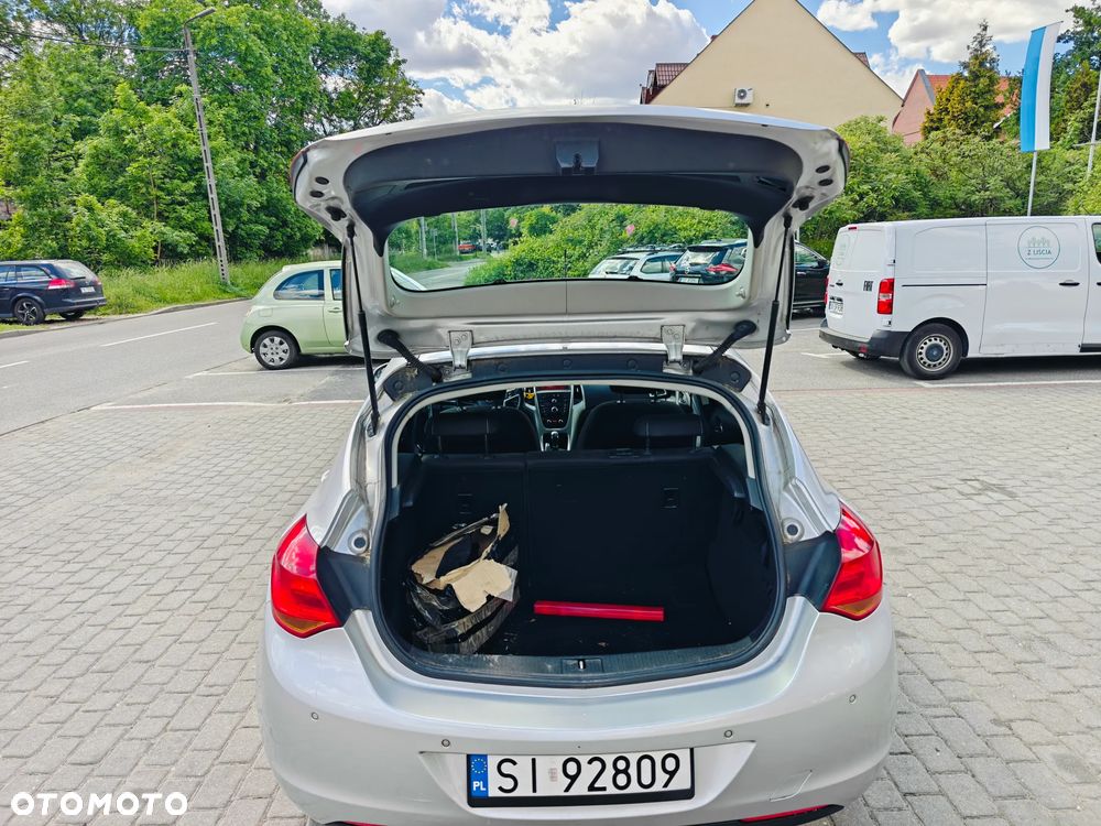 Opel Astra 1.7 CDTI Cosmo - 19