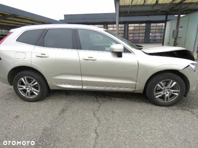 Volvo XC 60 T5 AWD Geartronic Inscription - 5