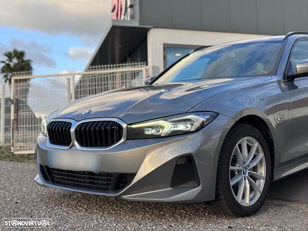 BMW 320 e Touring Auto - 13