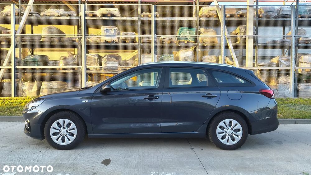 Hyundai i30 1.6 D Classic + DCT - 6