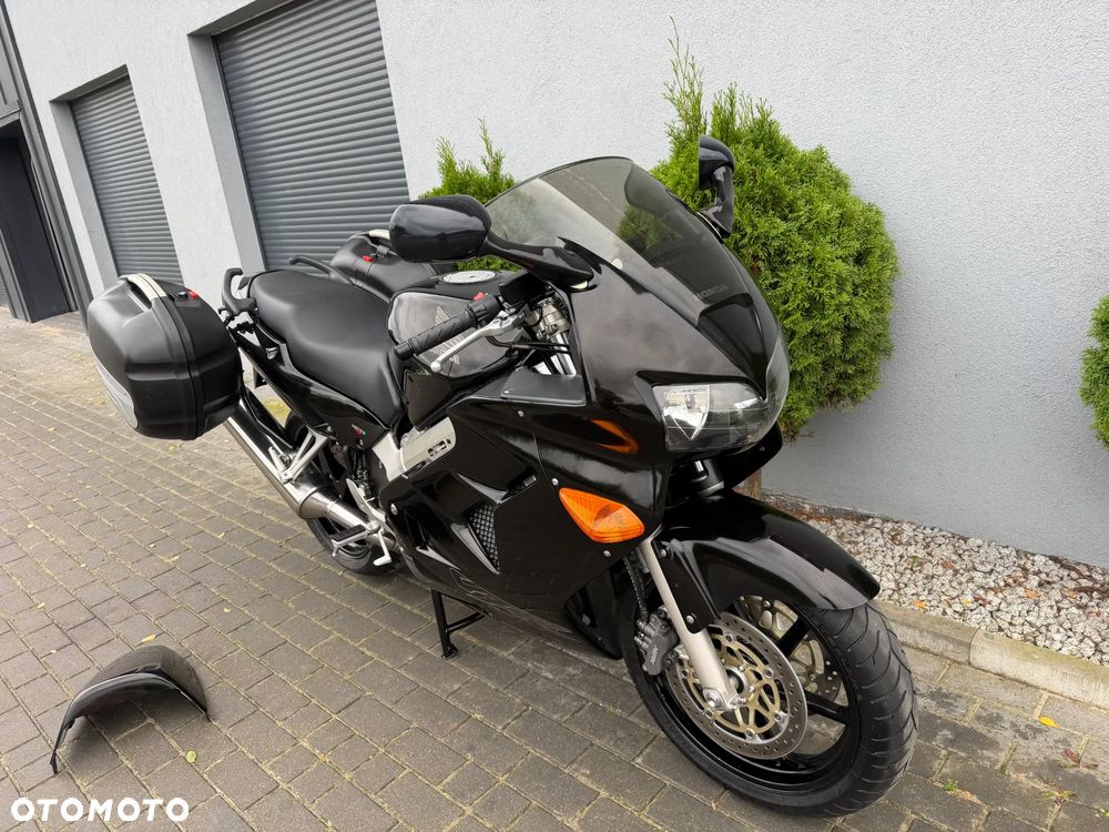 Honda VFR - 41