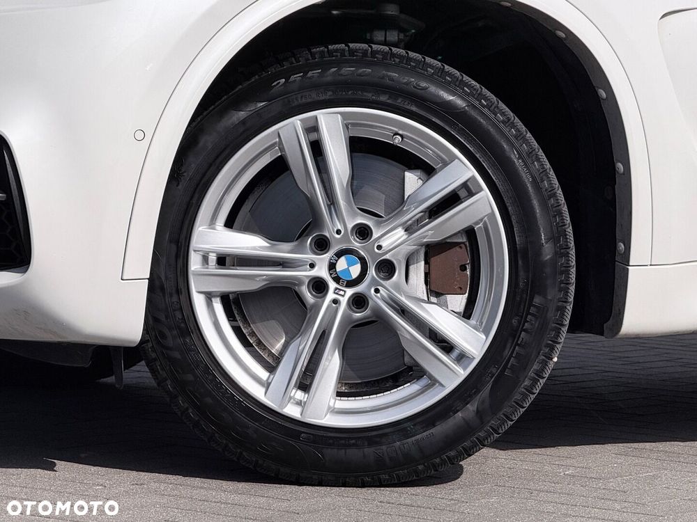 BMW X5 M M50d - 14
