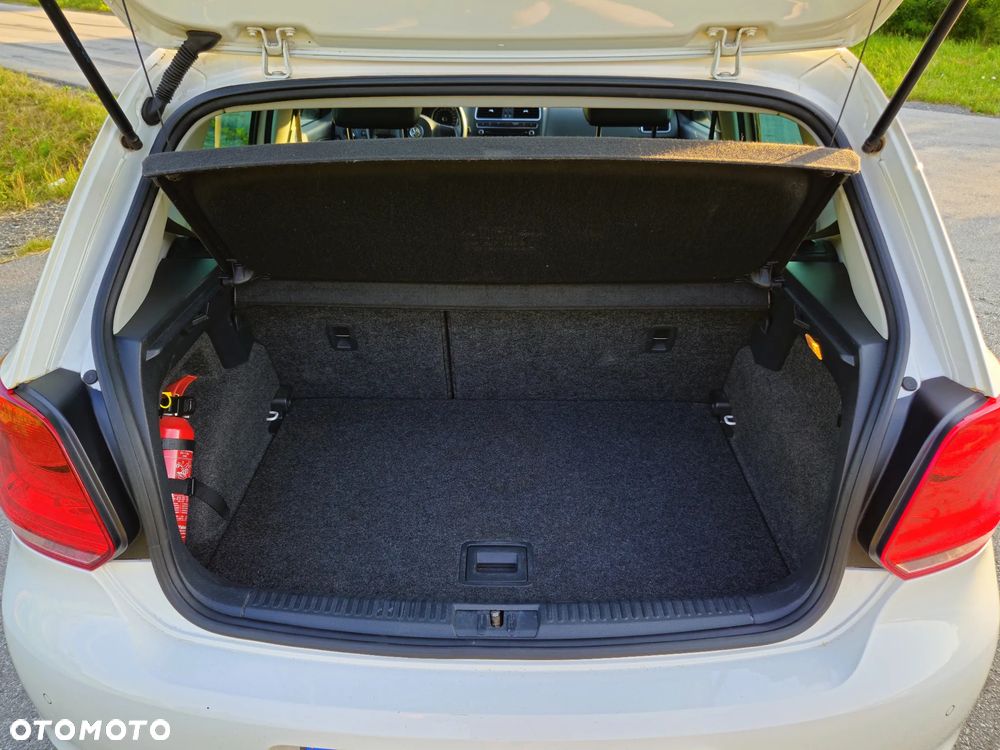 Volkswagen Polo 1.6 TDI Comfortline - 12