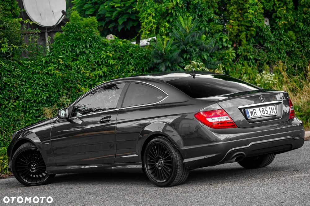Mercedes-Benz Klasa C 180 BlueEFFICIENCY 7G-TRONIC - 14