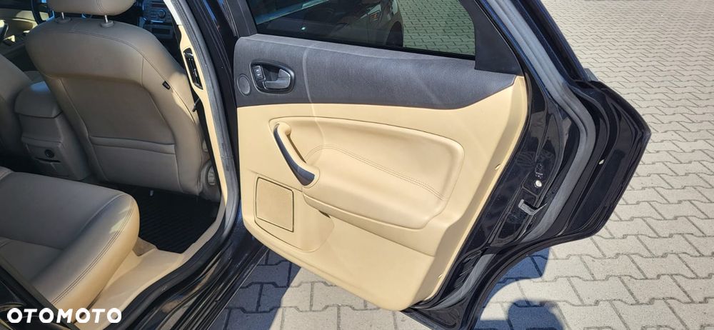 Ford Mondeo 2.0 Ghia Executive - 7