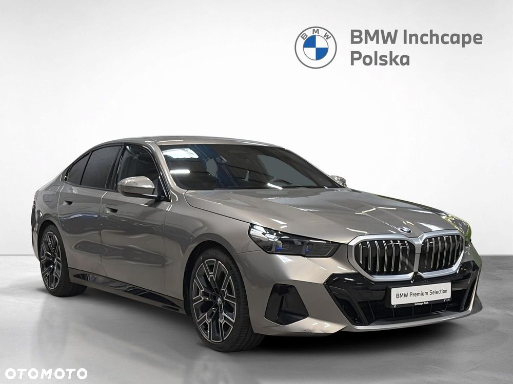 2025 BMW Seria 5, photograph 7